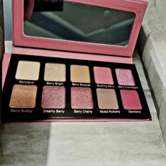 VIOLET VOSS DREAMS BERRIES N' CREAM EYESHADOW New in box - Picture 4 of 6